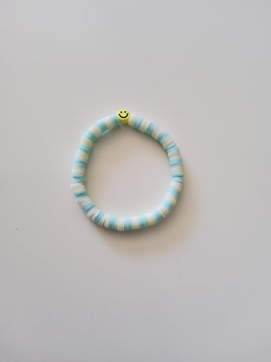 Simple smiley bracelet