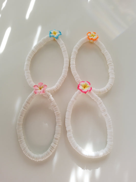 Tropical flower bracelet